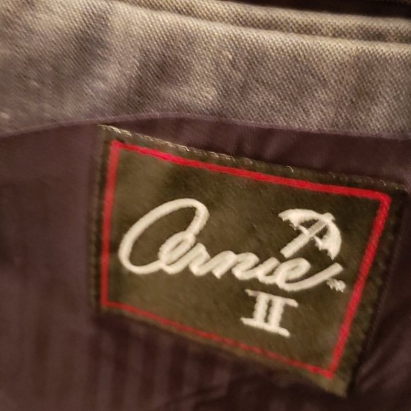 Men's Suit - Picture 2 of 4